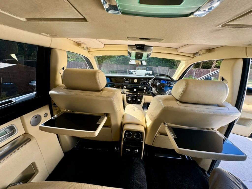 Rolls-Royce Ghost interior | long distance UK